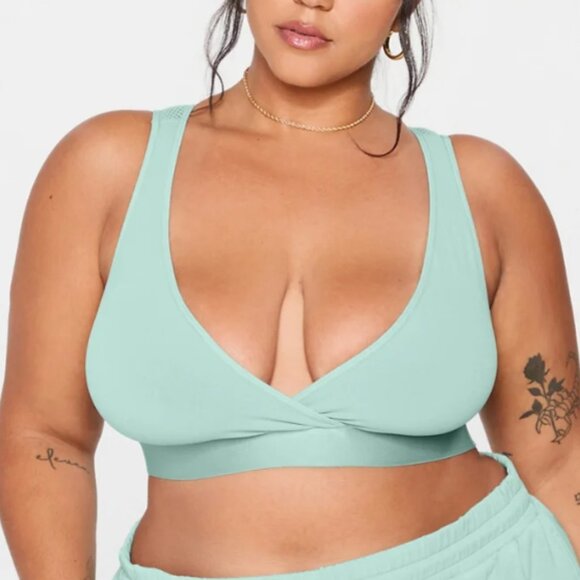 Yitty Cross-Front Bralette Size XXL/1X - Picture 4 of 8